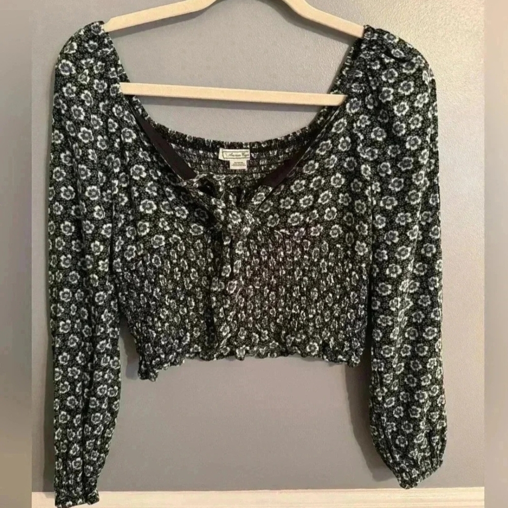 American Eagle Outfitters Black and White Floral Blouse